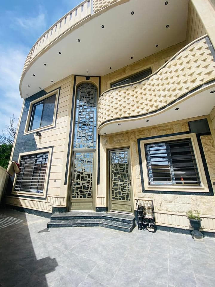 🛑عقار للبيع من :
🛑عروض مكتب ((العلاف)) لتجارة العقارات 
🛑دار للبيع مساحة 134متر الواجة 11.5 متر واقع حال 143 متر 🏠
🛑طابقين بناء فول 🔥
1️⃣الطابق الأول غرفتين نوم + هول + استقبال + مطبخ + صحيات 🚾
2️⃣الطابق الثاني ثلاثة غرفة نوم + هول + كبير + بيتونة + صحيات 🚾
📄سند سكني ملك صرف / شرط القرآر التمليك والتحويل 
❌لانتعامل برفع سعر العقار عن سعرة الأصلي نجمع البايع بالمشتري مباشرتا _لانوقف البيعة بخلاف عن الدالية 
🛑موقع مميز جدا 🔥
🌍الموقع / حي المثنى شارع التل 🔥
للأستفسار
⏮️مراجعة مكتب العلاف لتجارة العقارات ⭐️
 ☎️ أسيا ***********
أو
☎️ كورك ***********
⏪️مع العلاف للعقار استثمارك في آمان ⭐️
🌐عنوان المكتب / الموصل _ حي الزراعي قرب جسر السويس 🔥
📌نستقبل عقاراتكم وطلباتكم العقارية .
