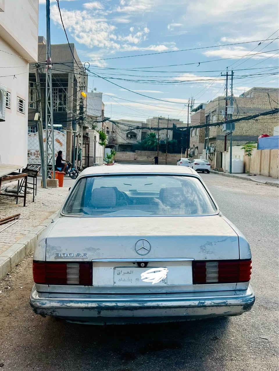 مرسيدس موديل 1991 سعره 25  جاهزه تبريد ثلج رقم بغداد راعية متوفي وعندي رقم والده مكينه ياباني جاهزه وكير جديد وتبريد ثلج مكاني نجف *********** أو *********** سعره 25 النجف, العراق
