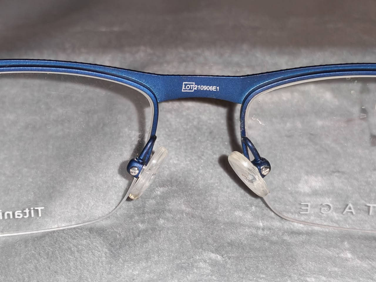 اطار نظارة طبيه اصليه فرنسي


**إذا كنت صاحب هذا الإعلان وتريد حذفه لأي سبب، رجاءا أرسل رسالة إلى الدعم الفني**