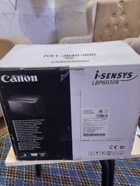 طابعة • اسود وابيض • قليل الاستعمال