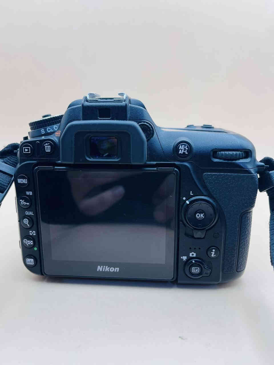 نيكون 7500
عدسة 140.18
شاحنة
بطاريه
حزام كتف
جنطة
شتر 14k
نضافه 100‎%‎
السعر 840الف قفل سعر نهائي
مكاني ناصريه
متوفر توصيل

للتواصل وتساب او تصال ***********
