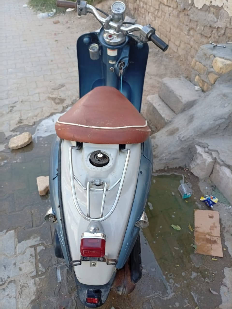 دراجه مصريه مامفتوحه مابيهه شي شغاله سلف هندر كهربائيات كلهه شغاله قفل جنطه مابيعه يي عطل اشاير يمنه يسره كلوب امامي نضافه الدراجه75% السعر 350 وبيهه مجال قليل. مكاني الناصريه المركز ***********
