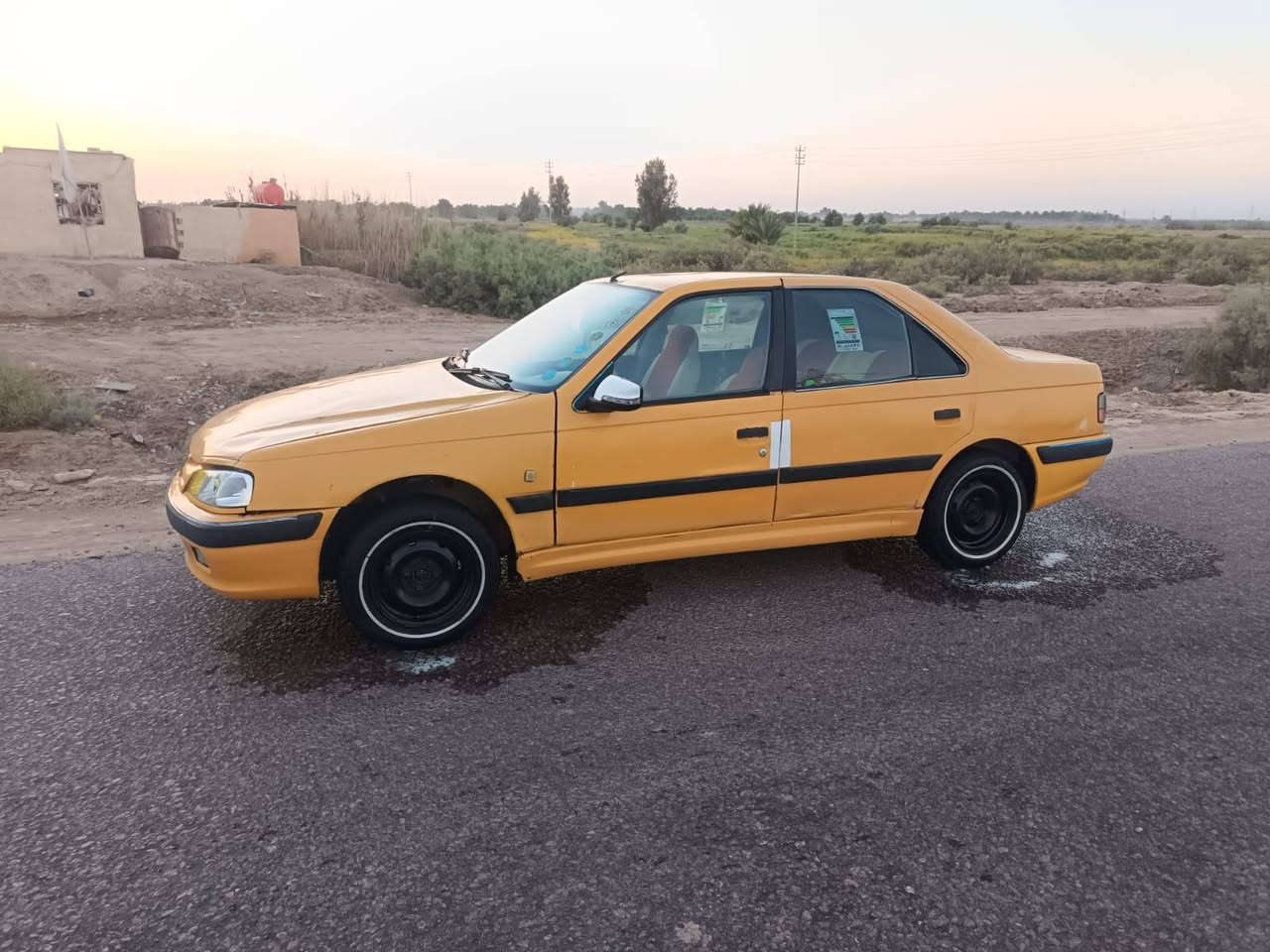 سلام عليكم بيجو بارص مكفوله من الضربة الصبغ مكينه وكير وحداديه وتخم تاير ابو الخطه رقم نكليزي سنويه جديد مصفره هيه وغرامات رقم مثنى مكان السياره الديوانيه غماس رقمي بي واتساب *********** سعر 27 وبيهه مجال مراوس اراوس حسب القناعه
