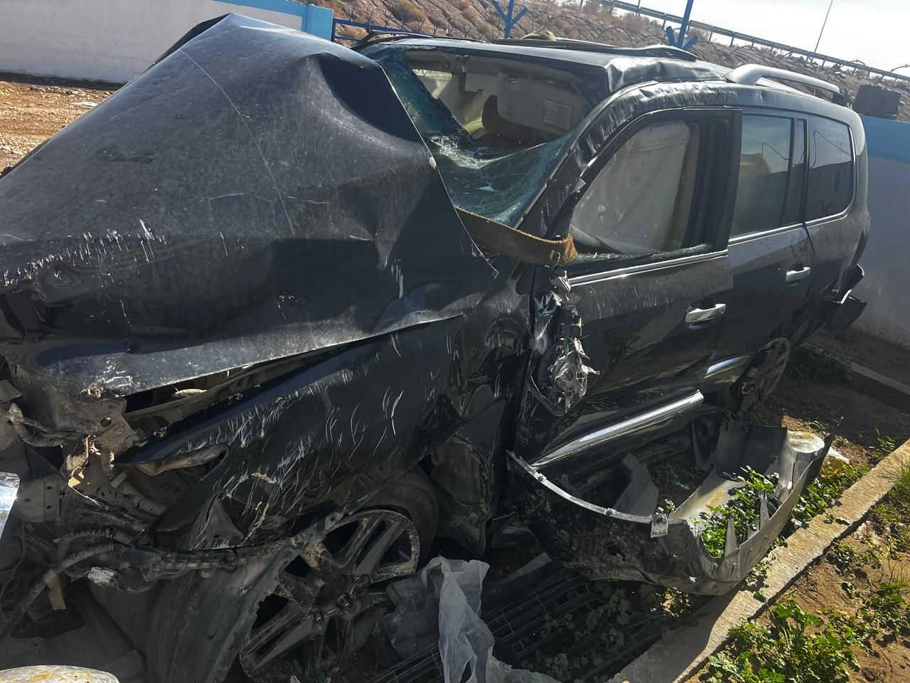 سلام عليكم لكزز موديل ١٤ لبيع رقم اربيل ***********
