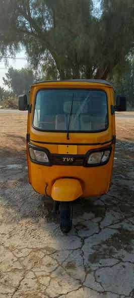 سلام عليكم تكتك للبيع موديل 2020 اوراق اصوليه مكاني قضاء القاسم رقم الهاتف *********** السعر 3700 او بيهء مجال
