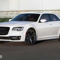 كرايسلر 300 • نجف كربلاء بغداد • تجيك للباب