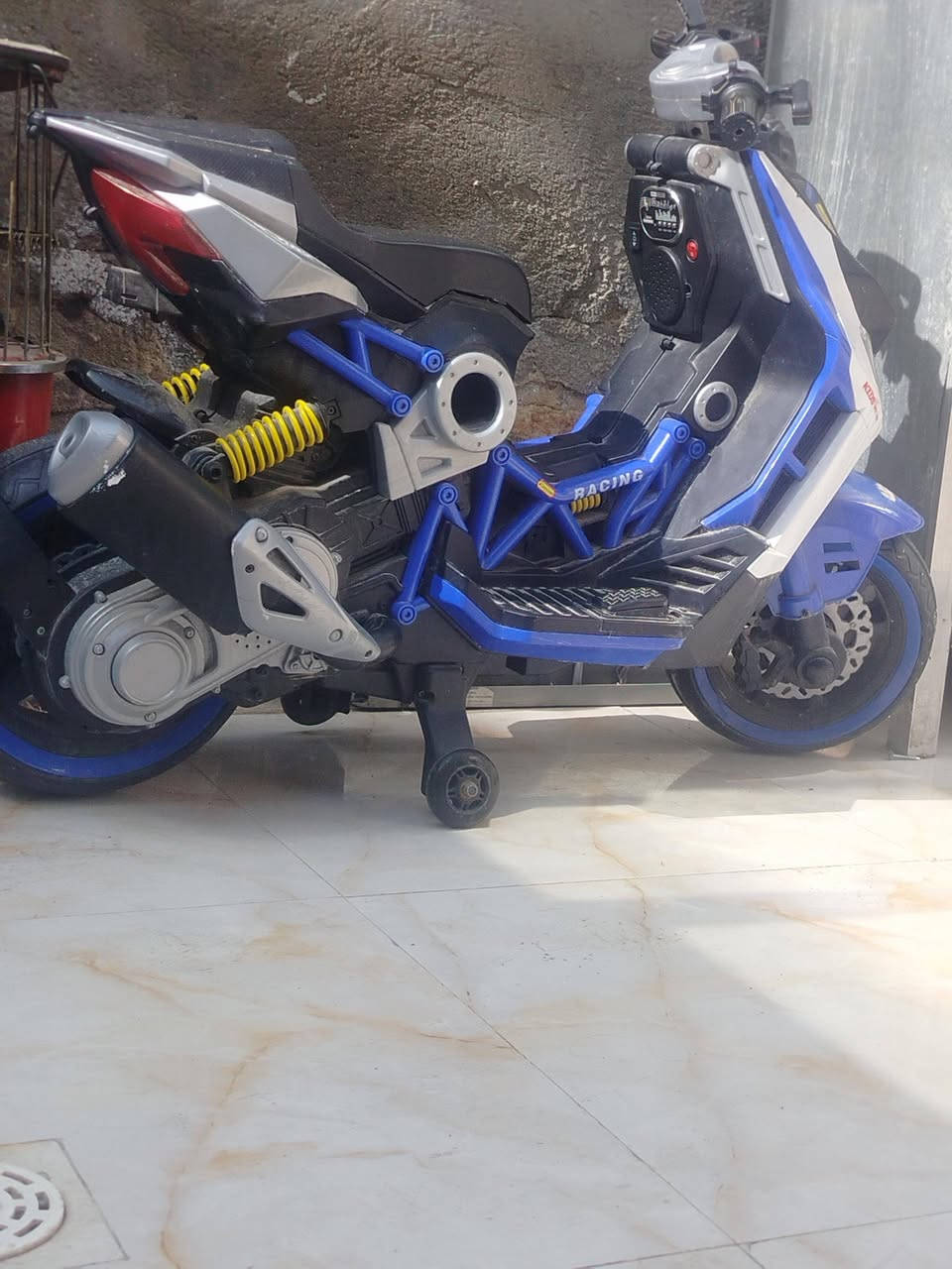 من رخصه الادمن دراجه اطفال شرط الشغل سعرها ١٢٥ الف *********** ناصريه مركز
