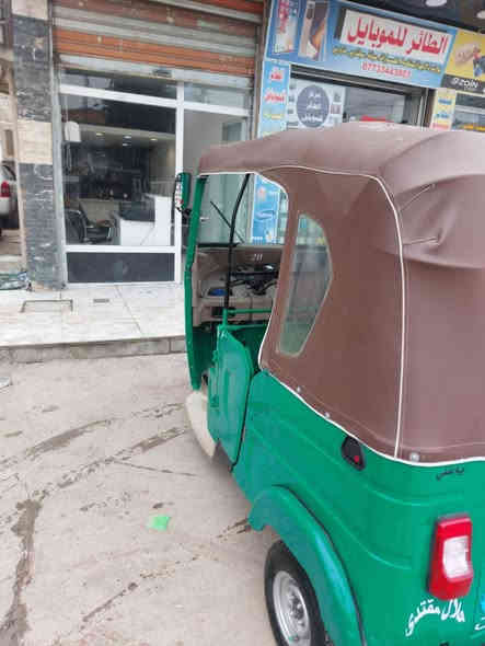 السلام عليكم 
تكتك ابيع مكفوله كفاله عامه ما عده دوس معمره 
مديل ٢٢ سعرها 8700 وبيها مجال إلا ستفسار على رقم 
***********
