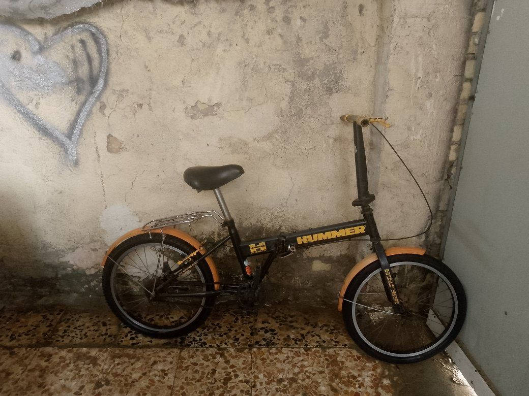 بابسكل للبيع حجم عشرين السعر 45وبي مجال للاستفسار مراسلة الصفحة اوالاتصال ***********
