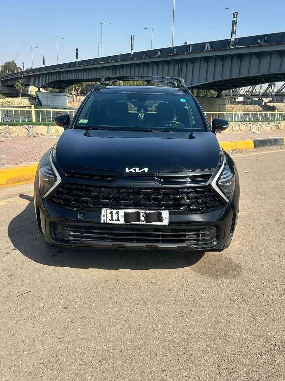 سيارة كيا سبورتاج X-Line 2024 وارد أمريكي 
سيارة مكفولة دخول جديد رقم بغداد بأسمي
جامرلغ ايسر فقط وراجع بادر بدون صبغ بدون تبديل 
مكينة 2500 
* شاشة معلومات وترفيه 12.3 إنج مع ملاحة.
* شاشة عدادات رقمية 12.2 إنج.
* شحن لاسلكي للهاتف.
* مقعد السائق كهربائي 10 وضعيات.
* مقاعد أمامية مدفأة.
* دعم Apple CarPlay و Android Auto.
* كسوة مقاعد SynTex الخاصة بفئة X-Line.  
* مثبت سرعة ذكي.
* نظام المحافظة على المسار.
* التحذير من الاصطدام الأمامي.
* مراقبة النقطة العمياء.
* كاميرا خلفية وحساسات.  
* هاند بريك اوتوماتيك 
*بصمة + تشغيل عن بعد 
* صندوق كهربائي
* سقف بانوراما
وهواي مواصفات ما مذكورة بعد
ومواصفات الـ اكس لاين معروفة

للأستفسار الأتصال على الرقم او مراسلة واتساب
📞***********
الشراي يتصل وما اقصر وياك بالسعر
