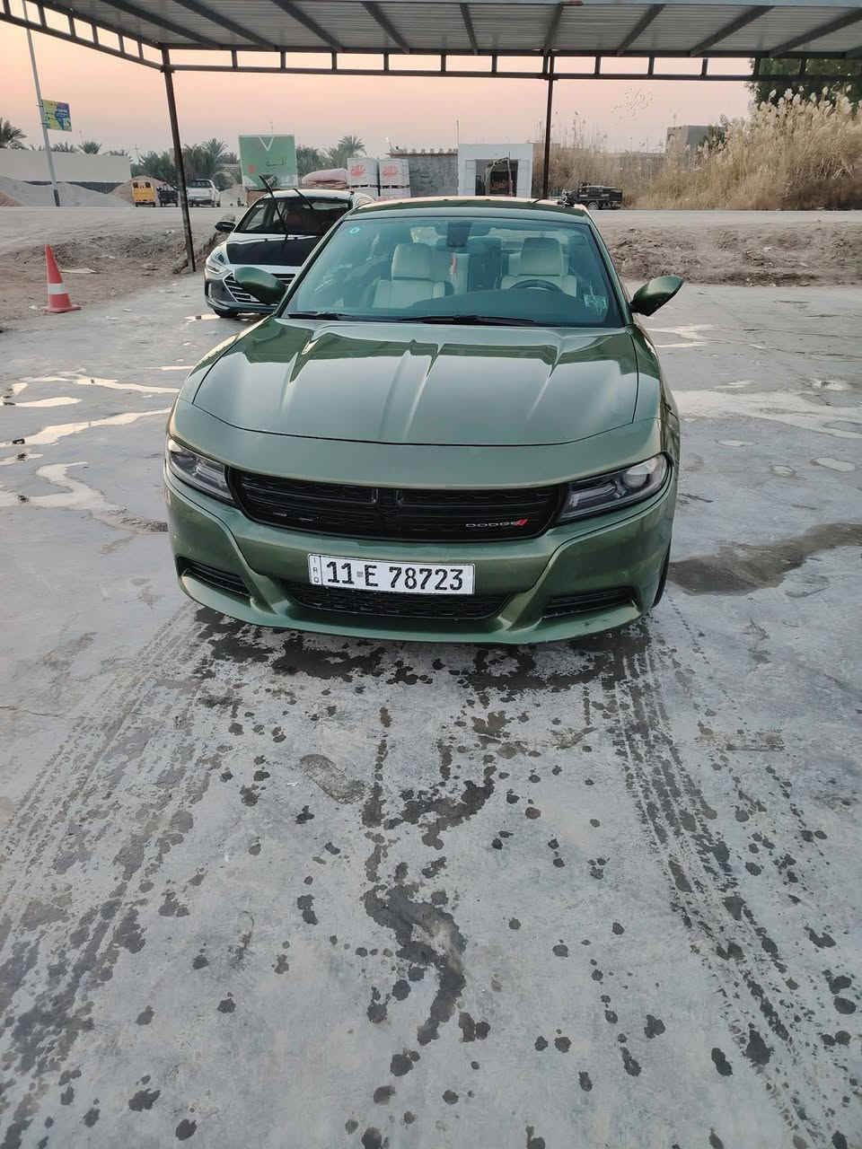 جارجر خليجي موديل 21 مكفولة بيه رشات صبغ مكفولة من إرباك تبديل مكفول رقم بغداد مداور ثاني يوم مشروع وطني *********** صاحب السياره
