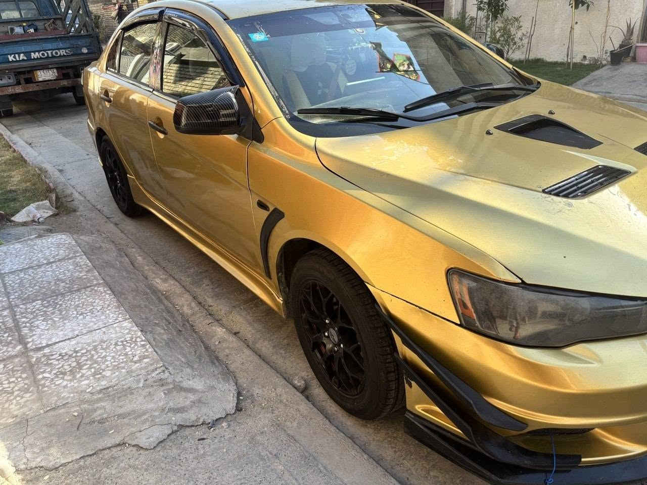 السلام عليكم
لانسر قرش م2008 محرك 2000 كير cvt امريكي  حادثها جاملغ خلفي ايمن  
------------------------
( الاظافات)
 دعامية  GTR
 بنيد ايفو
دعامية خلفية فيرس
لايت عدسة
دشبول ملون
بك لايت دازين اودي
فول تحكم ستيرن + شفتات
دوشمة جديدة + تنته كنتارة 
------------------------
السعر 83$ وبيها مجال
*********** بغداد / شهداء السيدية
