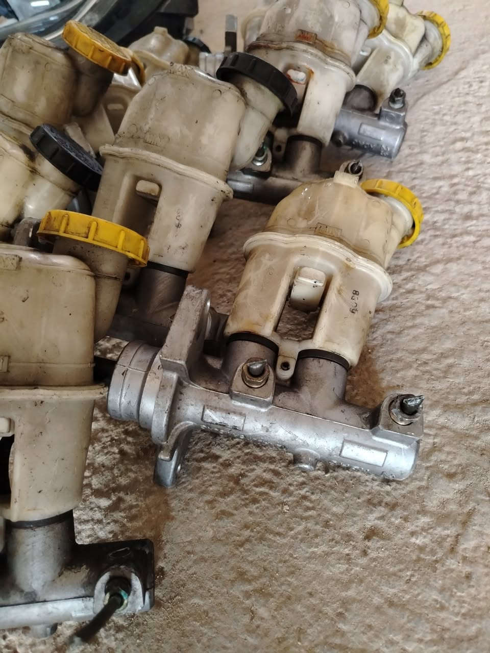 عبار بريك سافران ٤ سلندر ٦سلندر
عبوه فيتبم كامله
غير متواجد على الفيس
اتصل واتساب ***********
يوجد توصيل جميع المحافظات
