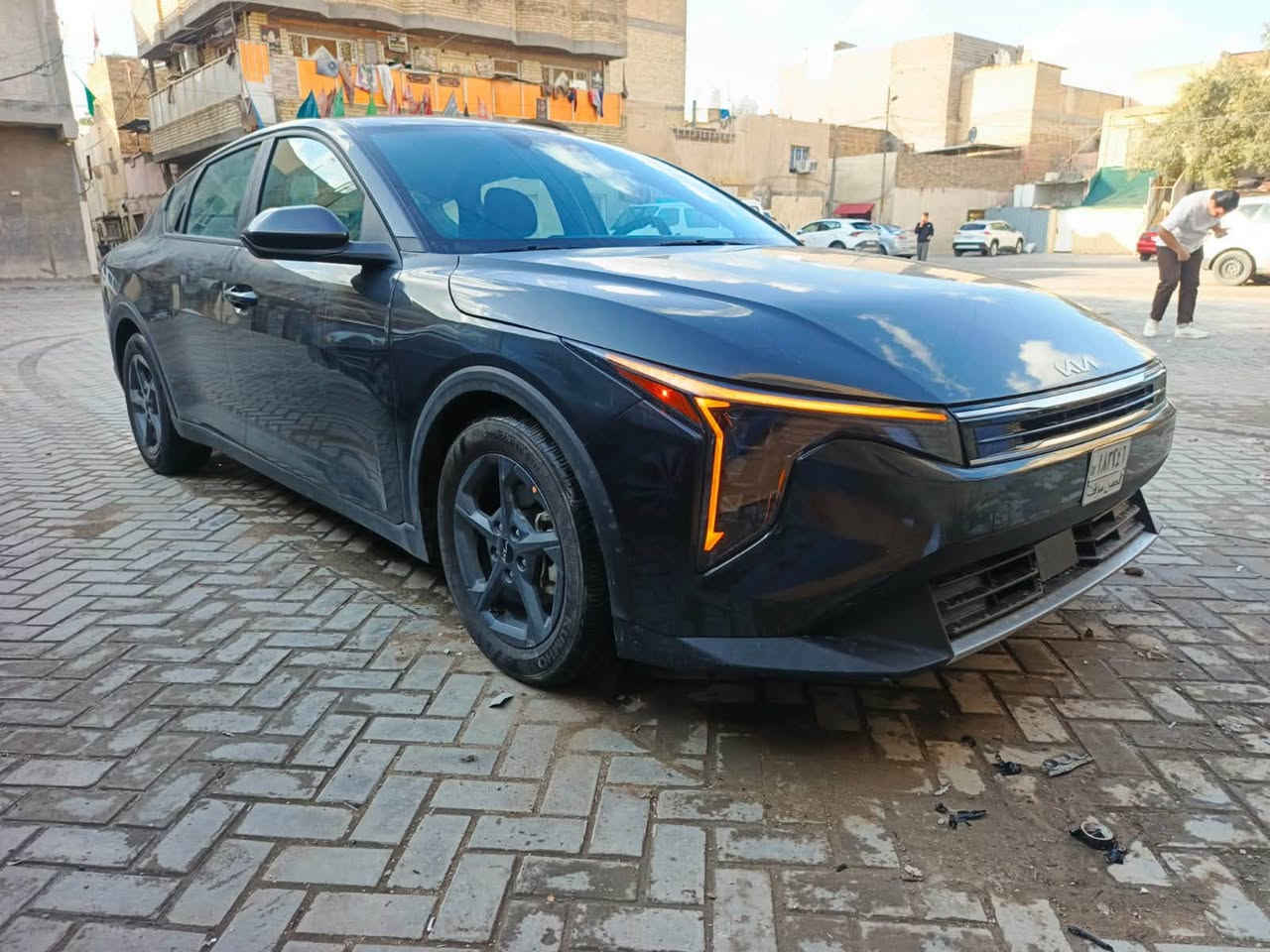 سلام عليكم كي فور 2025وارد امريكي دخول جديد بسم خالي 
بدون رقم 
حدثها جملغ وبنيد
فول موصات عده لفتحه وجلد
جاهزه سياره مابيها كل نقص 
رايدها ب١٤٣وبيها مجال 
مكاني بغداد
الاستفسار واتساب ***********
