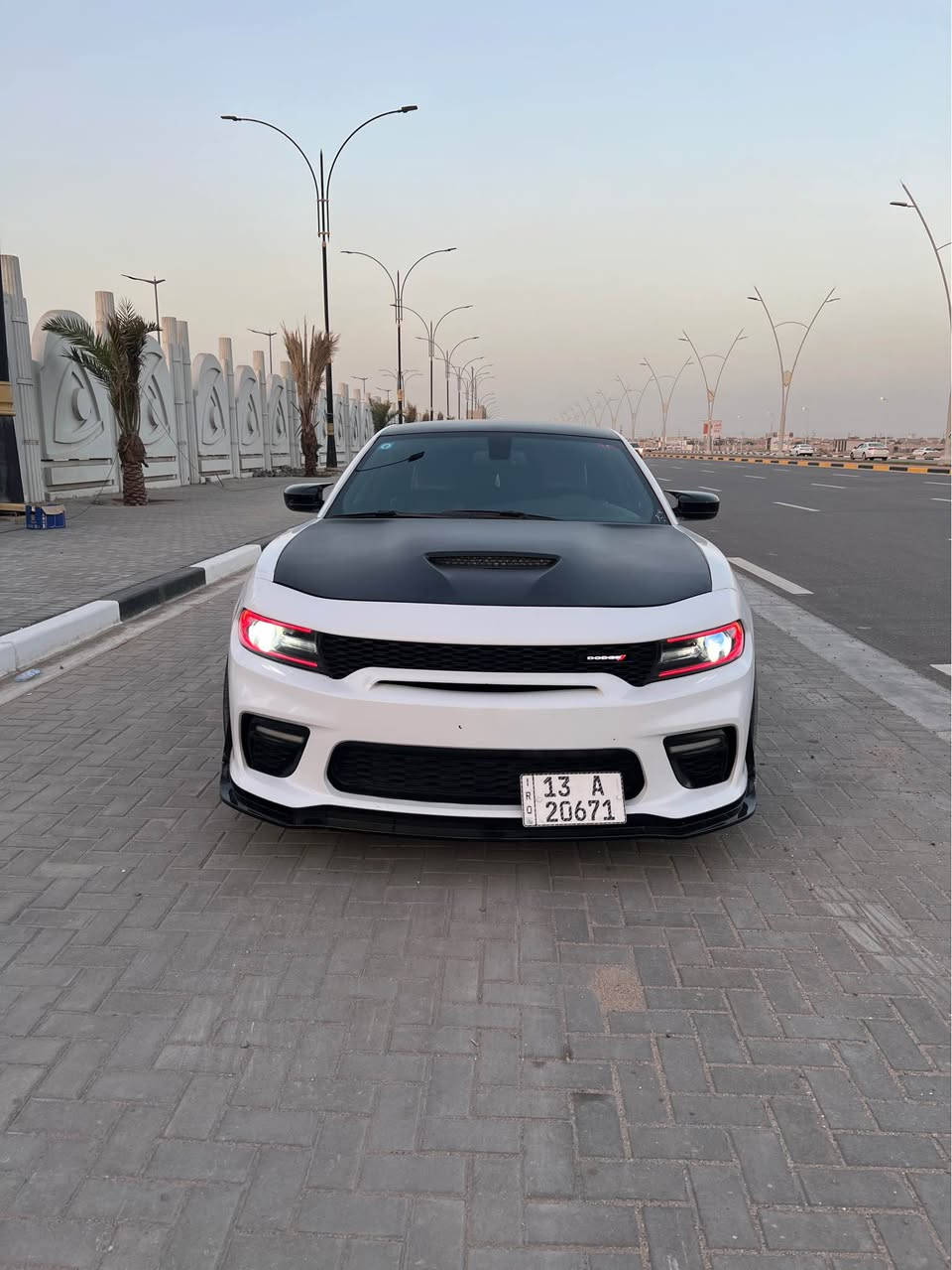 جارجر RT 
2016 اصل بسمي 
سياره بيها 3 قطع صبغ بابين وجاملغ أمامي 
وبيها شبر بداير الجاملغ الخلفي 
عليها تحديث SRT بنيد ودعاميات 
عليها ادامه كامله بلكات جدد مجاول نوزلات ومنضومه ماي 
سياره عليها داون بايب وكروز 2.75 من المحرك للدعاميه جديد تفصال ودبات تحكم ريموت صار شهر من شادهن
السعر 173 وبيها مجال 
مكاني بصرة *********** البصرة, العراق
