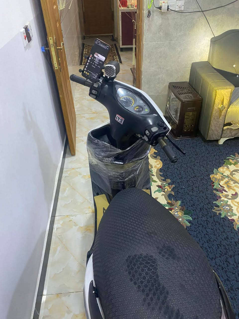 سلام عليكم مرخصت  الأدمن ثعلب نوزل  140 بلادي ما صار شهرين من نزلت من الرمبة برغي مال ملعوب بيهة مكينة خرسة ما تنسمع  تايرات جدد صدر جديد يعني ما تحس بل طسة دهنهة مبدلة جديد مؤتل ابو 20 يمشيك شهر ليكدام أوراق ومنفيس كلة موجود جيب وياك ألف فيتر إذا طلع بيهة عيب أو نقص تأخذ الدراجة وتروح اللة شاهد علية السعر 💸700 وبيهة  مجال  بغداد رقم الهاتف //📱*********** متواجد وتساب ومازنجر ♥️☘️
