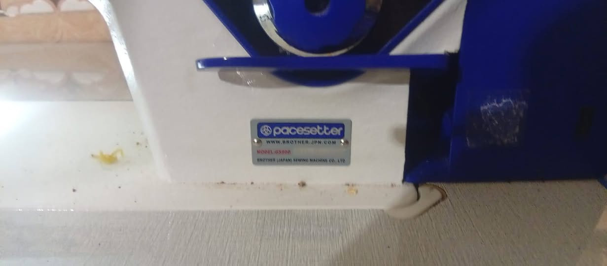 مكينه جديد كلشش بس مره واحد مشتغله سعره 450 وبيه مجال لحد يجي يصير براسي أبو العريف جديد مالته 550 مكينه بجيس يجي يفحص و شوفه وياخذه المو شاري لا يجي ويتعبني رقمي *********** بي واتساب
