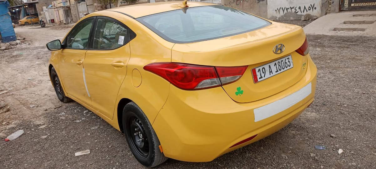 النترا 2011 
حداديه جديده
تخم تاير
دوشمه جديده
مصفره هيئه وغرامات
سياره حلوه ونضيفه 
مكاني بغداد حي البتول
***********

سعر 85 وبيه مجال
