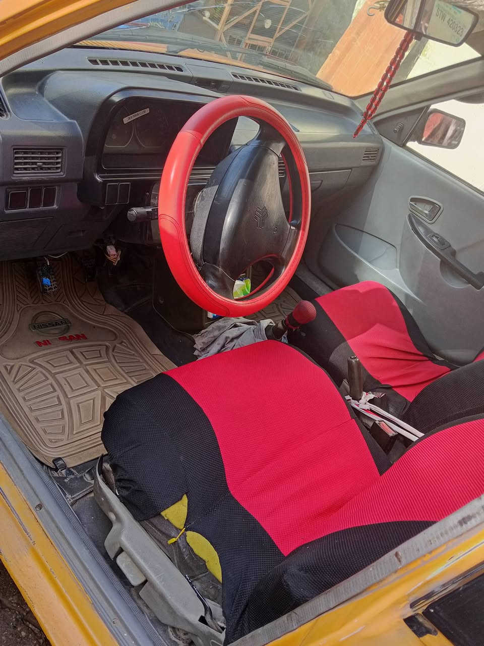 سلام وعليكم سايبه للبيع موديل 2011 بسمي رقم بغداد نكليزي مصفرة هيئة وغرامات   العنوان بغداد  السعر 23بيها مجال قليل ***********
