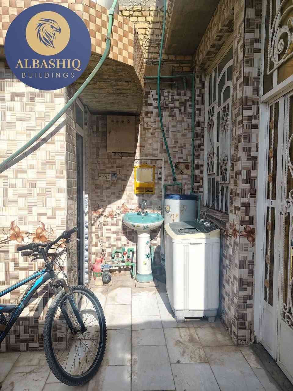 #عقارات
 #بيوت #قطع
 #الباشق_للعقار 
                                    🚨إعلان 🚨
                           🪧بيت مساحة ١٠٠ متر 🪧
                        📍الموقع شارع زكي الخياط
                          🛣️على الشارع الرئيسي 🛣️
                          🏢قرب مدرسة النرجس 🏢
                            💸بسعر مناسب جداً 💸
            ☎️للاستفسار التواصل على الأرقام الآتية☎️
___---___---___---___---___---___---___
*********** Ali Ehab 
*********** مرتضى العلي
*********** Hussein Al-Moussawi
