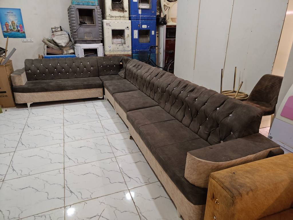 ديوان 7 أمتار نظيف العيب بسيط وواضح بالصورة 115 الف كركوك, العراق


**إذا كنت صاحب هذا الإعلان وتريد حذفه لأي سبب، رجاءا أرسل رسالة إلى الدعم الفني**