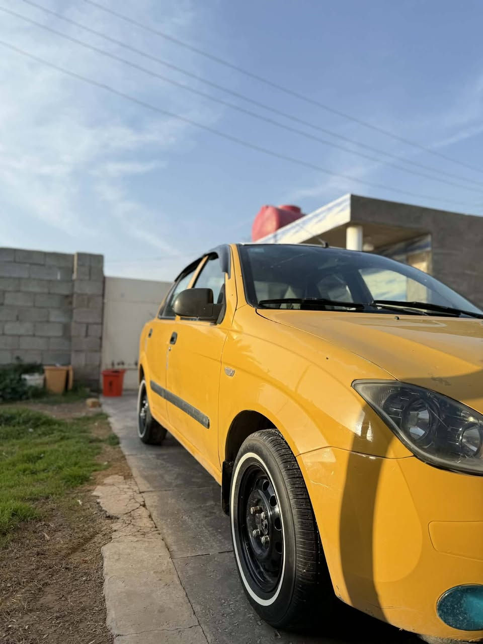 السلام عليكم من رخصت الدمن طيبه موديل 15 سياره جديده مداور ثاني يوم مصفره من كلشي كشر كفاله السعر ٣٥ وبيها مجال اتصال ***********
