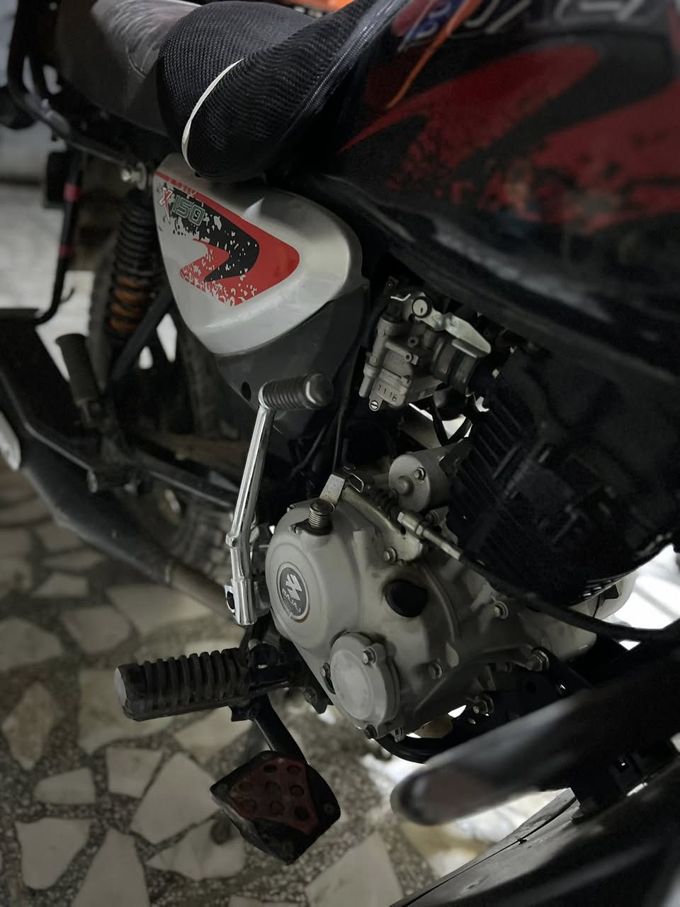 اسلام عليكم دراجه بوكسر مديل 2022السعر ٢٢٠٠وبيه مجال الستفسار عله دراجه تواصل عله هاذه رقم اذا تريد توضيح اكثر
الر***********مرقمه وسنويه بسمي تحويل ثاني يوم ولوحات موجوده
