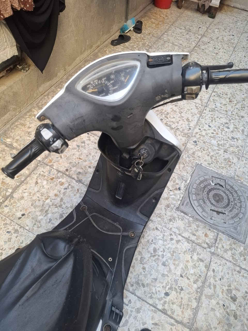 سلام عليكم ماكس عدله مكفوله من كلشي عله البلاد للبيع فقط سعر 600000 الف وبيه مجال قليل العنوان بغداد الكماليه ***********
