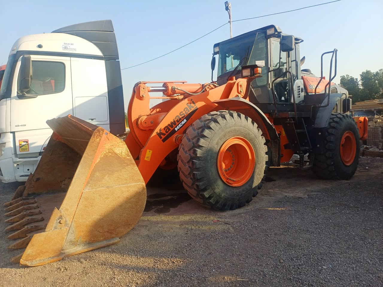 طابت اوقاتكم..
شركة أمواج ضفاف الرافدين 
لتجارة المعدات الثقيلة 
 شفل كاوسكي 80Z7
 رقم وسنويه
📌العنوان محافظه البصرة 
{ الزبير طريق سفوان } 
للاستفساراكثر اتصل على الأرقام التالية
• Mob :-  ‎*********** 
• Mob :-  *********** 
• WhatsApp :- ***********
