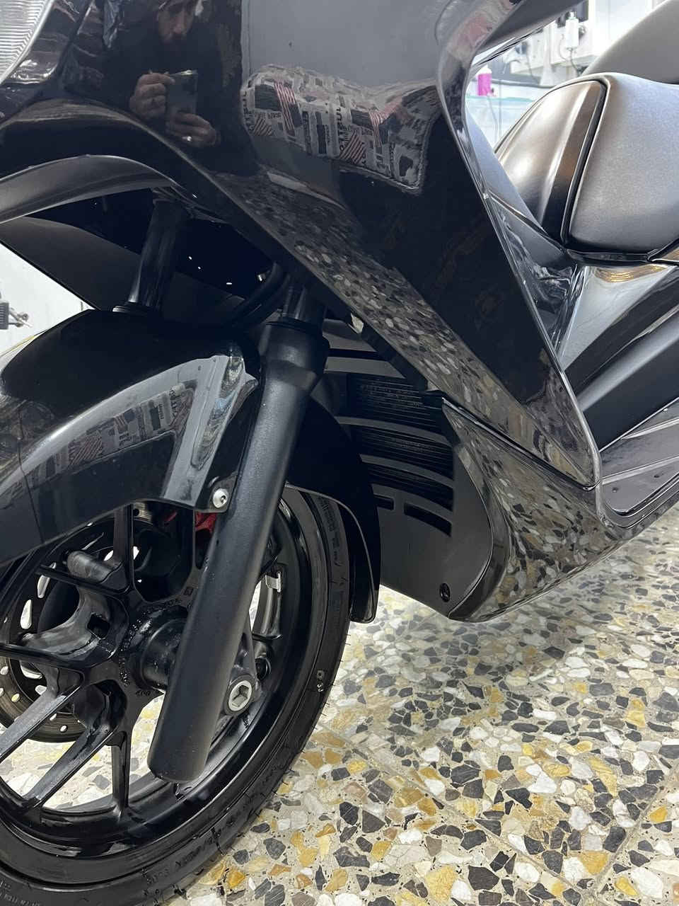 يالله السلام عليكم شباب متاح فورزه صفر12 الون اسود ملكي الدراجه رمبه رمبه شباب مكفوله كفاله عامه من صبغ من كلشي مكينه كلجات بلكارتون تدفئه بليدات  جهاز جيبي اس بيها بس يتبرمج يشتغل طبيعي الدراجه ماشيه31 للبيع فقط بدون اي مراوس مكان الدراجه بغداد مدينه الصدر للأستفسار ***********
