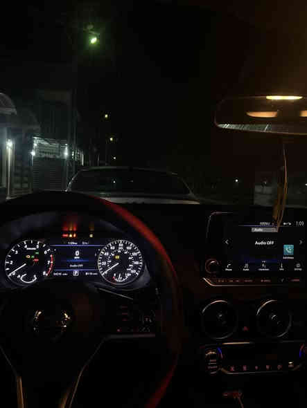 نيسان سنترا 2020 SR
محرك كير شرط سياره جاهزه مجهزه مال جناي ماشيه 54 الف 
بيها قطعتين بيها اصبع شاصي من جهت الايت 
فول موصفات اخر فيئه سقف اسود بلادي 
تحويل شرط ما بيها نقوصات السعر 132 بيها مجال 
اتصال *********** بيها وتساب
