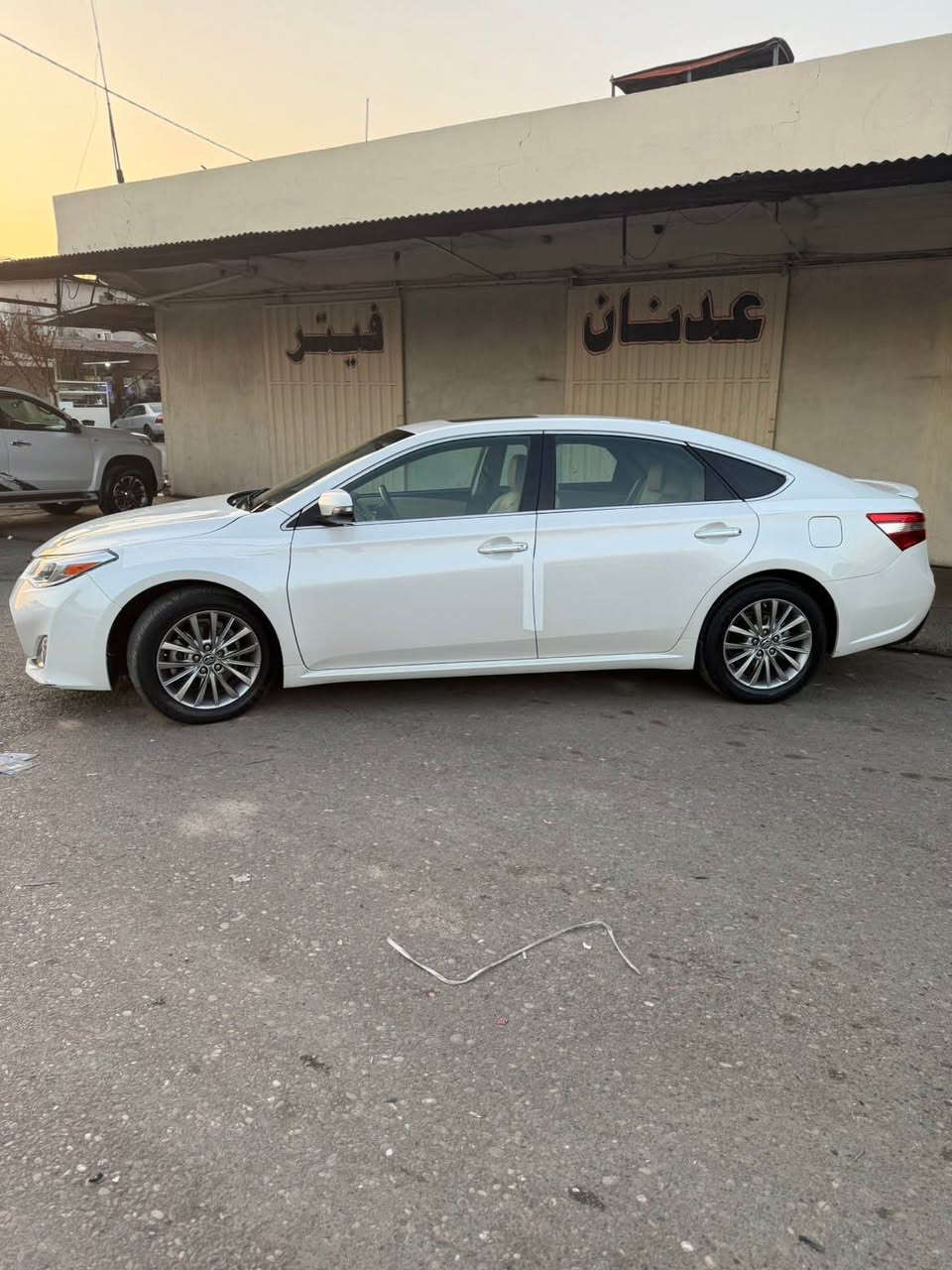 Toyota Avalon 2015 
Full mwasafat

كلين تايتل
بيها مكانات pdr
ماشيه 71 الف مايل
كير و محرك و حجر كروز شرط 

سعر 216$

تلفون *********** أربيل, العراق

