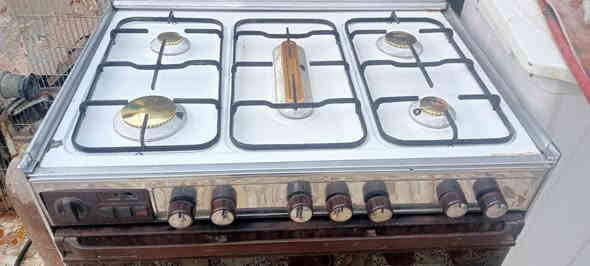 طباخ تكنو مصري شغال كله عيون وفرن فوك وجوه شرط الشغل ونارخضره شوف المقطع واتصل وتدلل بسعر 125وبيه مجال بسيط اليريده يراسلني اويتصل ويدلل مكاني الاحرار توصيل 5الاف لكل الكوت ***********
