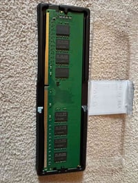 عندي هذه رام قطع واحد للبيع رام ddr4 8gb قطع واحد تواصل 07501003142 اك...