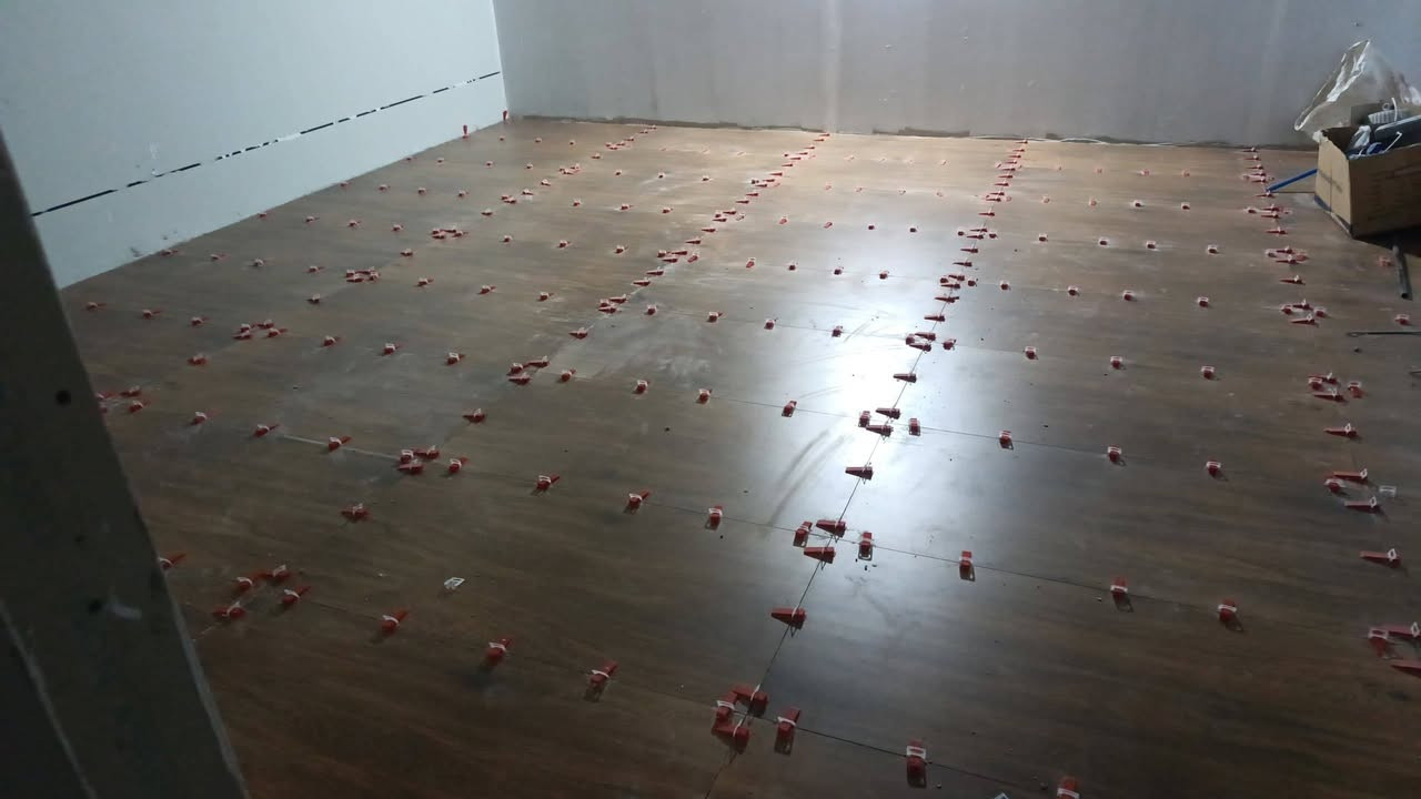 موجود خلفه سراميك وأحواض مرمر ودروج ويورسلين شغل درجه اولي ملتزم بي العمل والموعيد الرقم واتساب 9647741047429+
***********
