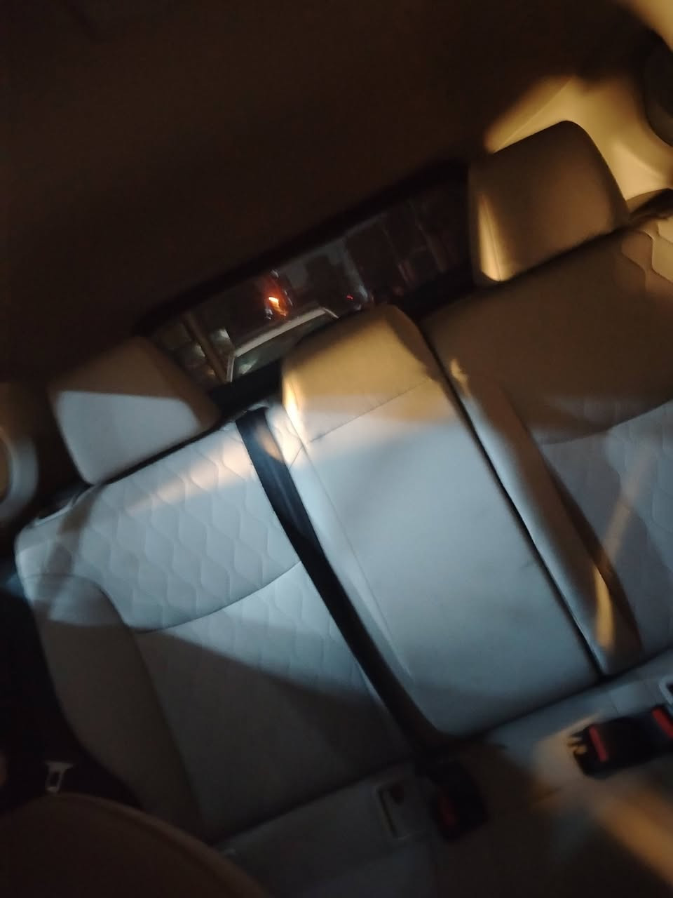 يابا كورلا كروس موديل 24 بانزين نص فول سيارة حادثها ببسيط دخول قبل 5ايام وصلت اليه من امريكا مكمركه بدون رقم مصلحها كذالك رايدها ب 160وبيها مجال حك الجية الرقم عليك رقمها مميز ***********
