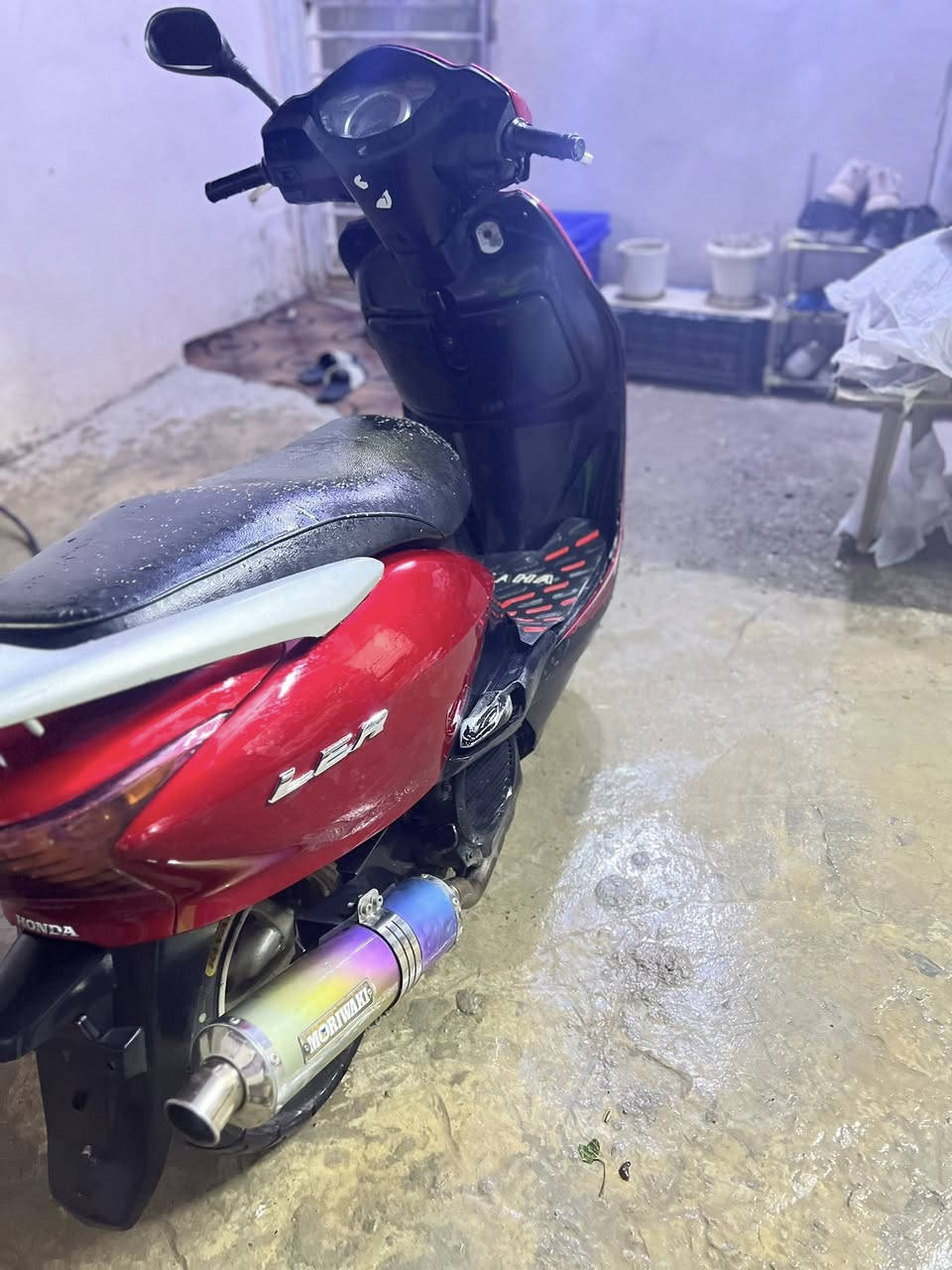 ليدي حديث البيع 800وبي مجال شي قليل ***********
