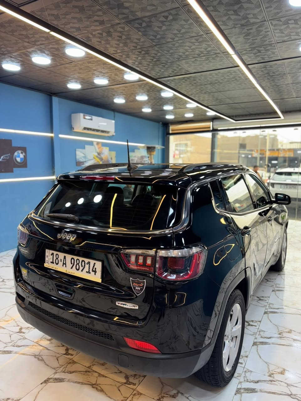 ‎النوع : جيب كومباس لمتد
الموديل : 2019 
‎السعر 120$ ورقه بيه مجال

عداد المسافة84 الف 

‎حجم المحرك : 4 سلندر ( 2.4L )

‎المواصفات : Limited

‎شاشة كبيرة

كشنات جلد  

‎تحكمات ستيرن جهتين

‎تبريد وتدفئة قطعتين امامي وخلفي

‎مثبت سرعة ذكي تفاعلي

‎رادارات امامي وجانبي

نظام نقطة عمياء

‎بصمة أبواب وتشغيل وجنطة

‎تشغيل عن بعد

‎نظام تحديد مسار

‎سايد بريك بصمة

‎وبقية المواصفات المعروفة

‎ الضرر جاملخ الامامي و بنيد  فقط  ايرباك الستيرن و الدشبول   

مكان السيارة كربلاء 

  ‎. صور ضرر موجودة

موجود بل سونار

للتفاصيل اكثر التواصل على رقم الموبايل 

السعر 120ورقه وبي مجال للشراي

***********
