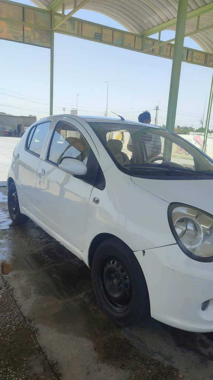 جيلي باندا  2013
رقم جديد سنويه  جديده لحد 2030
تخم تاير جديد 
حداديه جديده
دوشمه جديده 
مكينه وكير ممتازه 
اوتوماتيك 
شاشه كامرا خلفيه
سياره مكفوله 
بيه فقط بارد بلباب جه السايق وباب الوره راجع حار 
سياره جاهزه من كلشي  
مكان السياره ديوانيه 
السعر 49 وبيهه مجال
مكلف بالنشر 
للاستفسار الاتصال ***********
