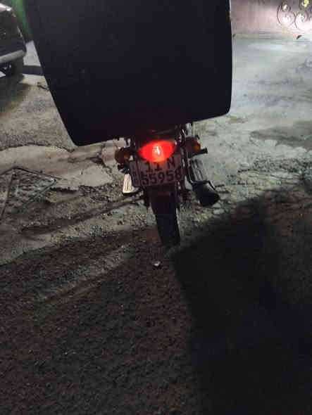 السلام عليكم
بوكسرجبلي للبيع ٢٠٢٣ مرقمة دراجة مابيهة اي نقص كاملة من كلشي مجرد مجفتة مال شركة ٢٥٠٠وبيها مجال حي الجهاد بغداد 
واتس او اتصال ***********
