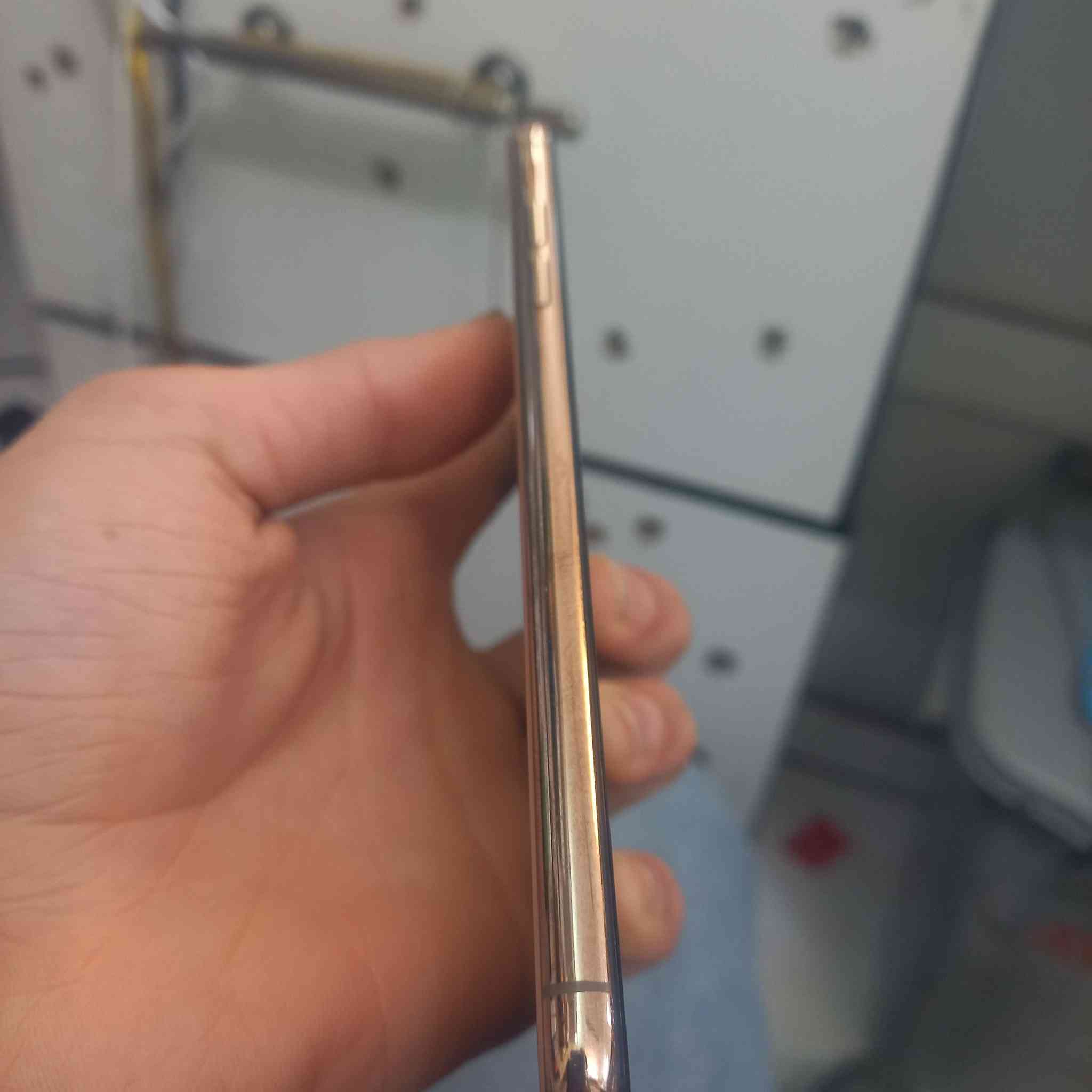 ايفون X Max للبيع ممفتوح امانه الله تفحص براحتك، 3 خيارات، بطارية 75 ذاكرة 256  . رقمي ***********  . قيم بدون كسر
