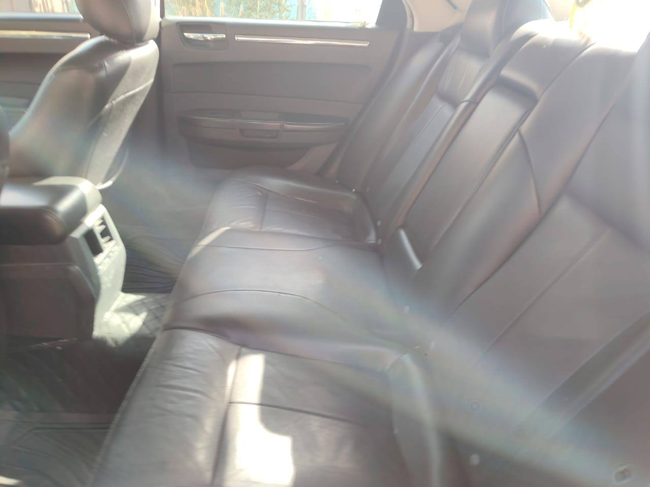 السلام عليكم سياره اوباما 2010 اصل  رقم اربيل نكليزي تحويل ثاني يوم سياره خيير من الله جهازه من مكينه 3500 كير حداديه تخم تاير ويل بوليسي تبريد كشن جلد سياره بيه بابين وجاملغ قماره سليمه ابيع تجيه سياره سعر 100وابيه مجال حك جيه كلش قليل  مكان ناصريه قضاء رفاعي  رقم الهاتف *********** /***********
