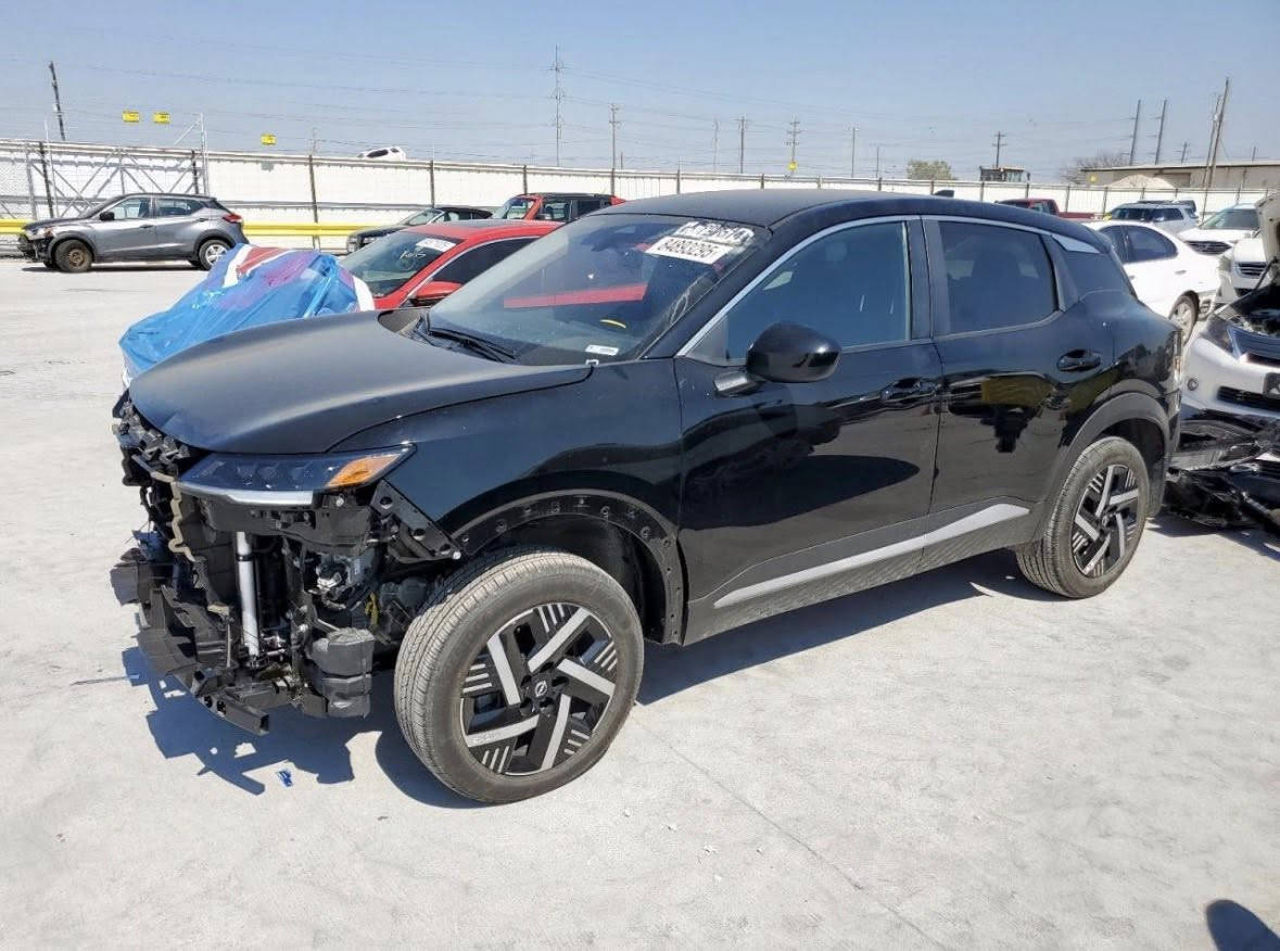 *تحية طيبة لجميع المتابعين *
وصول جديد إلى محافظة السليمانية. 

للبيع نيسان كيكس. 
موديل 2025 مواصفات SV. 
اللون اسود. 
العداد 9 الاف ميل. 
محرك 2000 اربع سلندر. 
جميع الإرباكات سليمة 👌
الضرر كما هو واضح في الصور. 
رقم الشاصي 3N8AP6CA6SL331537

السيارة تدخل كاتي تترقم شمال العراق 
اربيل * سليمانية *دهوك

للاستفسار اكثر عن السيارة والسعر يرجى الاتصال على الرقم وآتساب 
‏0046720399716
ابو آدم.


**إذا كنت صاحب هذا الإعلان وتريد حذفه لأي سبب، رجاءا أرسل رسالة إلى الدعم الفني**