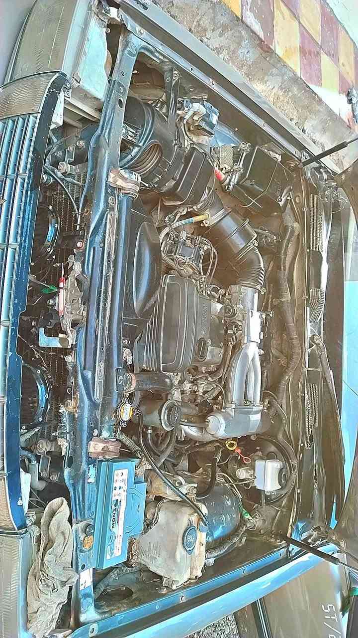 للبيع سيارة كراون هارتوب
-الموديل 1991
-رقم قادسيه دولي جديد
-السيارة مكفولة من الضربة قويه والكص ونقل الجثة
-تبريد نقص كمبريسر
-سيارة جاهزه من كل شي حداديه  كهربائيات محرك وكير وتخم تاير 
-السيارة باسمي
-مكان السيارة بابل سعر46وبيه مجال
-بقية التفاصيل تواصل  ***********
