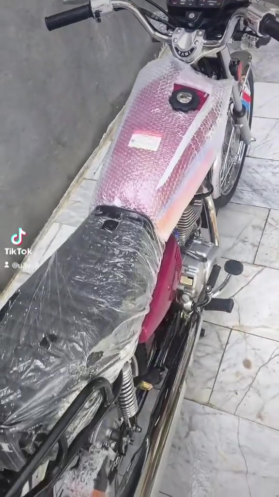 السلام عليكم دراجه نامه للبيع المكينه واحد وعشرين شاصي ارشه 17 اوراق سعر خاص او على هذه الرقم***********
