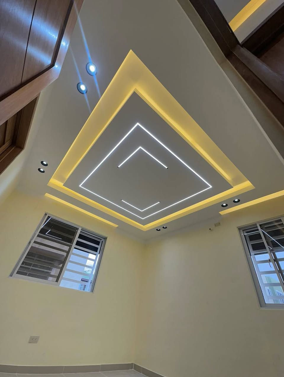 الاناقه للديكورات                                                                    موصفات العمل                                                                         هيكل حديد🕶
جبسم بورد🟩                                          كافه انواع الديكورات الدخلي
اناره بروفايل
صبغ الدور والبنايات داخلي وخارجي🖌️ 
باركيه خشب                                                                         سحب ملكي🏛️    
ورق جدران 
بديل الخشب والرخام 
تشطيبات وترميم شامل 🏠
للطلب والاستفسار الاتصال *********** ابو مصطفى                         اسعار تنافسيه حقيقيه بغداد الكرخ الرصافه🌎#ديكورات #جبسن #بورد #مودرن #تغليف #تصميم
