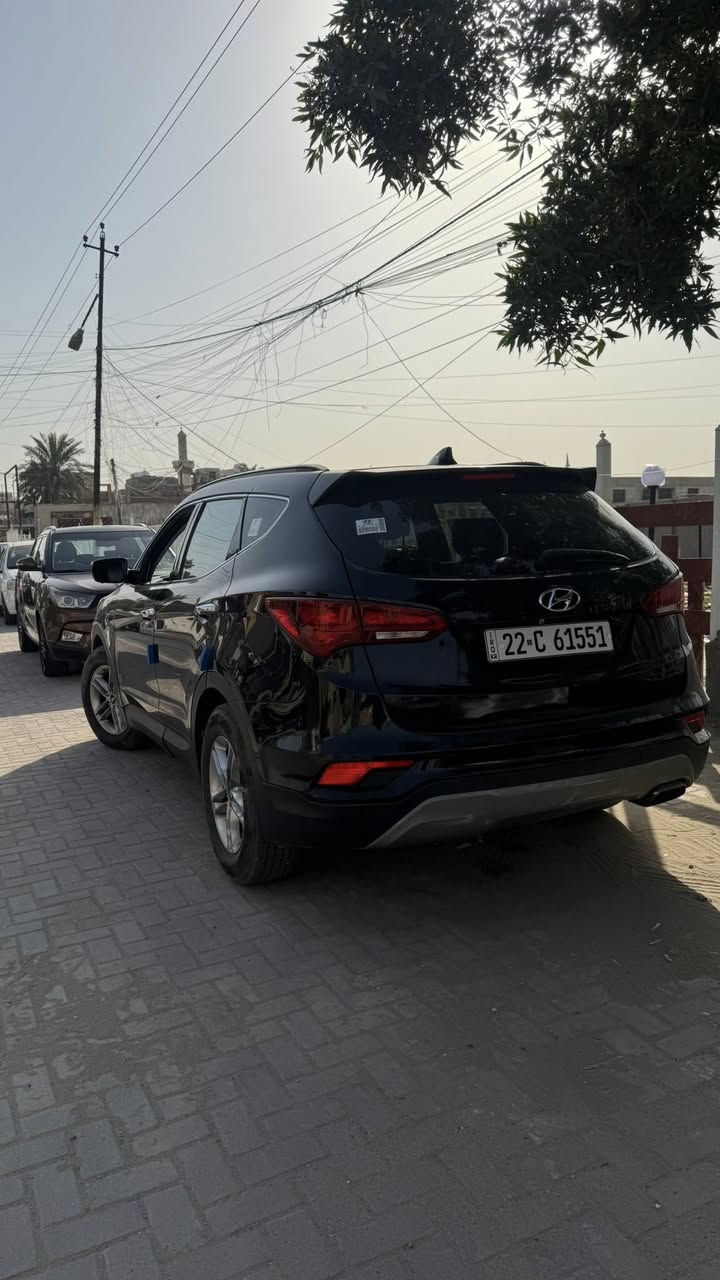 سنتافي 2018 لمتد فول مواصفات 4 كامرات
لون اسود رقم اربيل ماشيه 72 الف فقط 
بصمه و بانوراما 
كشنات جلد و تدفئه و تبريد 
جنطة كهرباء 
سستم صوت 
كشنات ميمري 
حساسات خلفيه 
شاشه كبيره 
محرك 4 سلندر 2400 
السياره جاهزه ما ناقصه شي فقط شريط استيرن التحكمات واكفه و الباقي كله شغال

صور الحادث و سونار موجوده بالمنشور 

مكاني حي الجامعة 
***********
السعر 158
