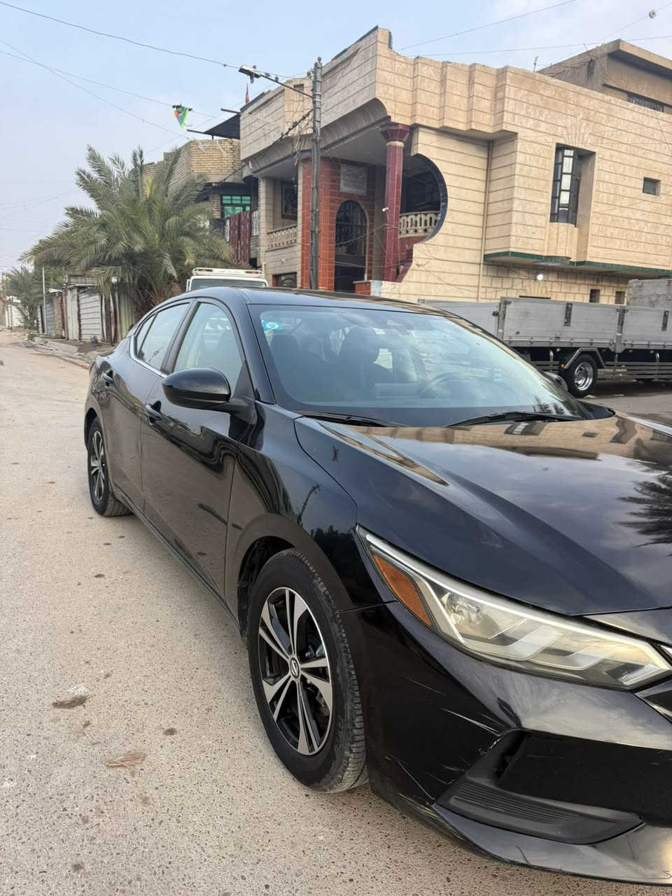 نيسان سنترا ٢٠٢٢
محرك ٢٠٠٠
 ماشية ٣٢ الف  
ضربة السيارة من امريكا مثل ما موضحة بالصور
جهة عكس السايق بيهة رواج اثر كردة بسيارة اخرى لكن بدون بارد ولا صبغ ولا ايشي 
عنوان السيارة بغداد 
*********** 
السعر ١٣٥
