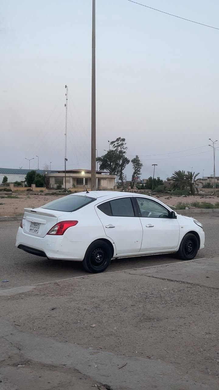نيسان صني 2021 ماشيه 89 الف بارد بالبيبان اليمين ودحجه بالمدكر مثل ماموضح ب الصور السعر 95 وبيها مجال 
*********** البصرة, العراق
