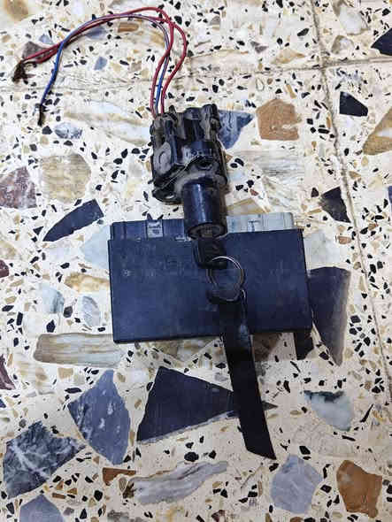 السلام عليكم شباب غراض افوراي شتريد موجود تفصيخ كله شغال مكاني كربلاء توصيل لجميع المحفظات موجود رقمي ***********
